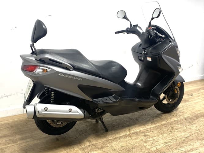 SUZUKI BURGMAN 125 2017 de segunda mano