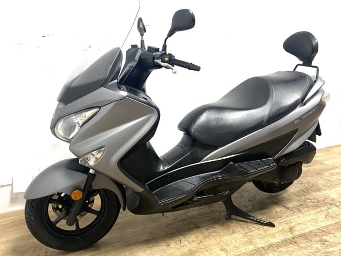 SUZUKI BURGMAN 125 2017 de segunda mano