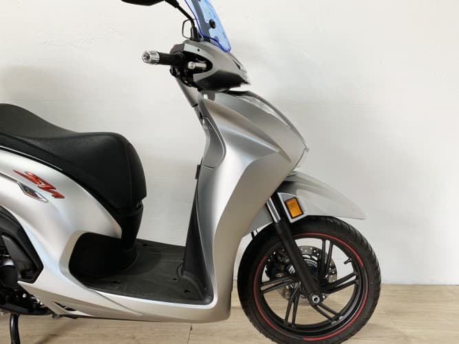 HONDA SH 350I SPORT ABS 2023 de segunda mano