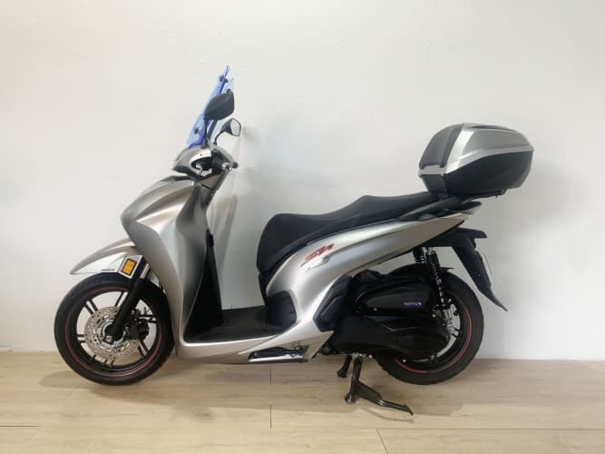 HONDA SH 350I SPORT ABS 2023 de segunda mano