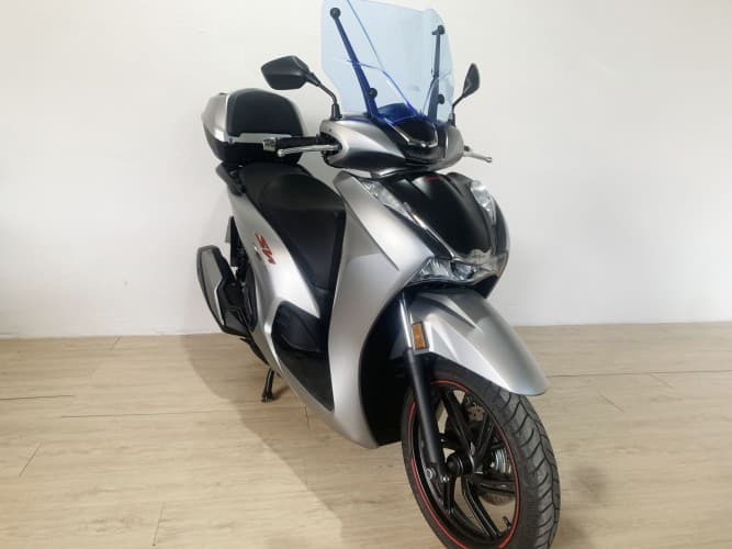 HONDA SH 350I SPORT ABS 2023 de segunda mano