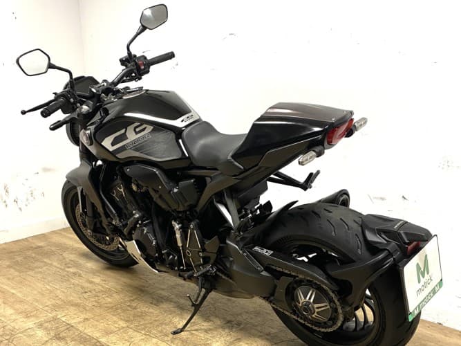 HONDA CB 1000 R 2023 de segunda mano