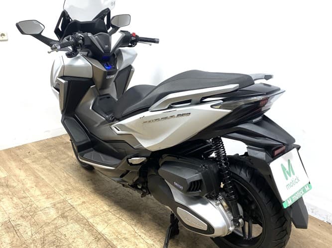 Comprar HONDA FORZA 350 2021 de segunda mano HONDA FORZA 350 2021 de segunda mano