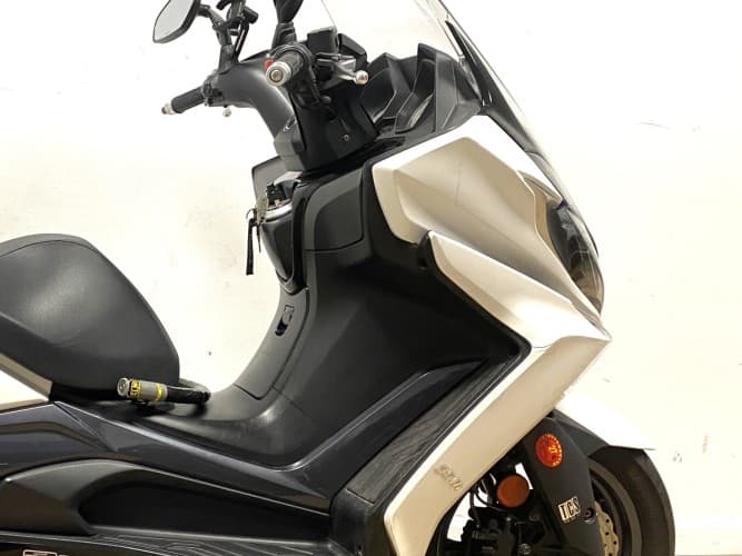 KYMCO SUPER DINK 350 2021 de segunda mano