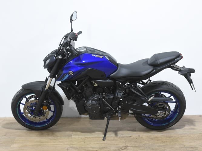 Comprar YAMAHA MT-07 (A2) 2024 de segunda mano YAMAHA MT-07 (A2) 2024 de segunda mano