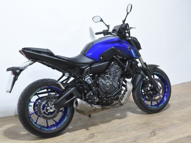 Comprar YAMAHA MT-07 (A2) 2024 de segunda mano YAMAHA MT-07 (A2) 2024 de segunda mano