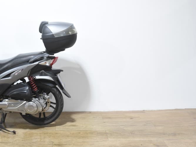 Comprar SYM SYMPHONY SR 125 2018 de segunda mano SYM SYMPHONY SR 125 2018 de segunda mano