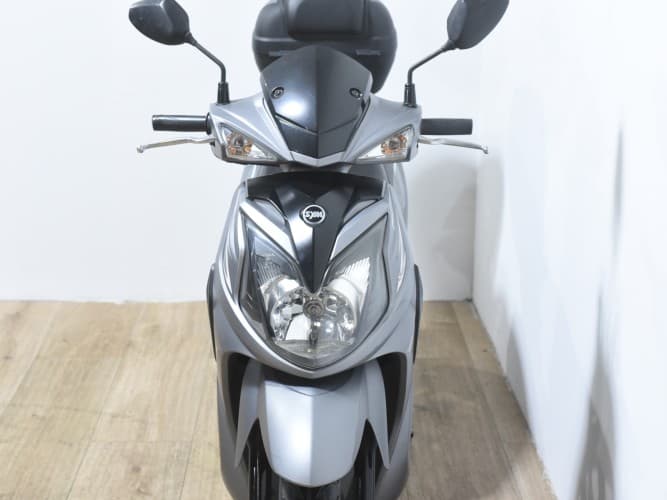 Comprar SYM SYMPHONY SR 125 2018 de segunda mano SYM SYMPHONY SR 125 2018 de segunda mano