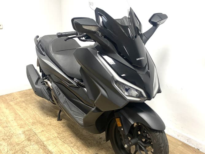 HONDA FORZA 125 2024 de segunda mano