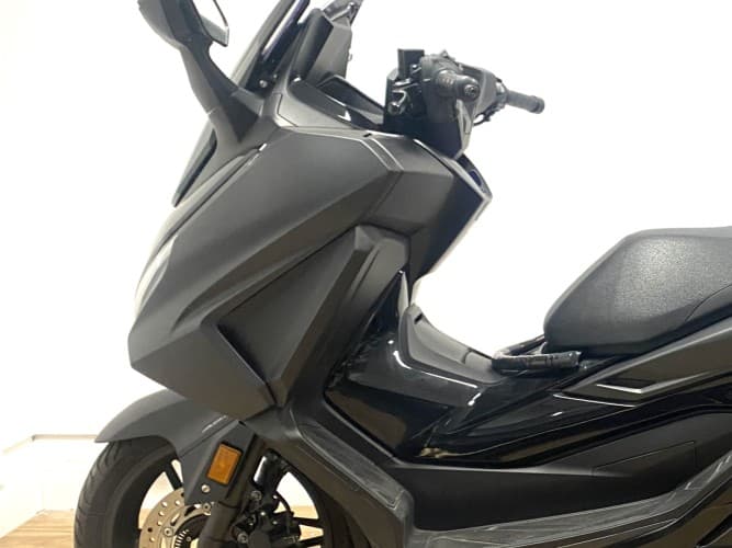 HONDA FORZA 125 2024 de segunda mano