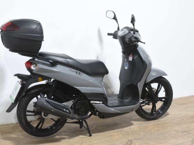 PEUGEOT PEUGEOT TWEET 125 2023 de segunda mano