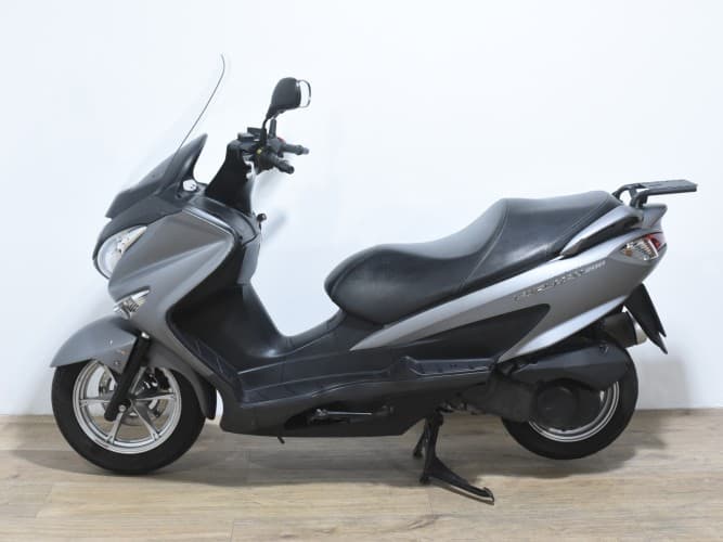 SUZUKI BURGMAN 200 2016 de segunda mano