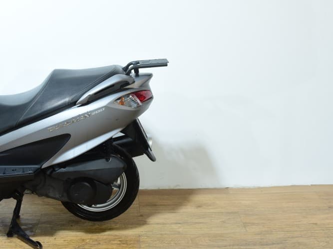 SUZUKI BURGMAN 200 2016 de segunda mano