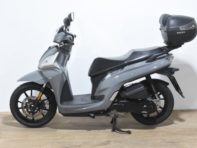 Comprar SYM SYMPHONY 125 ST LC 2022 de segunda mano SYM SYMPHONY 125 ST LC 2022 de segunda mano