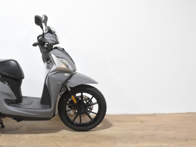 Comprar SYM SYMPHONY 125 ST LC 2022 de segunda mano SYM SYMPHONY 125 ST LC 2022 de segunda mano