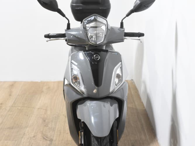 Comprar SYM SYMPHONY 125 ST LC 2022 de segunda mano SYM SYMPHONY 125 ST LC 2022 de segunda mano