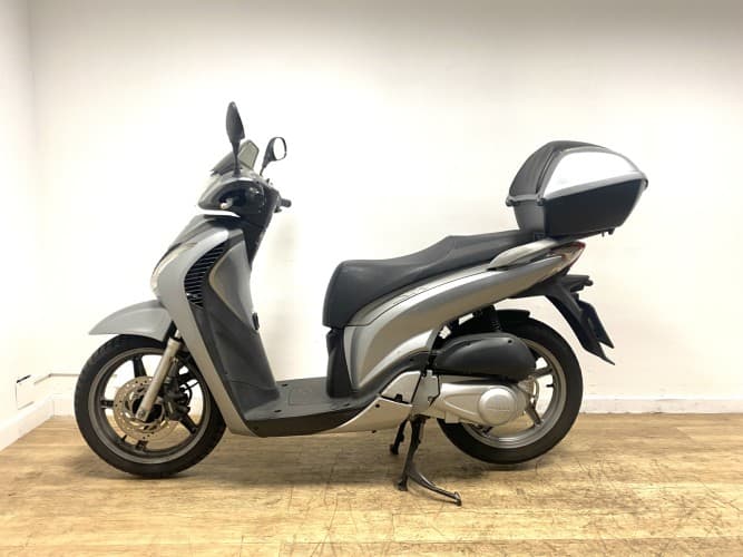 HONDA SH 125 2011 de segunda mano