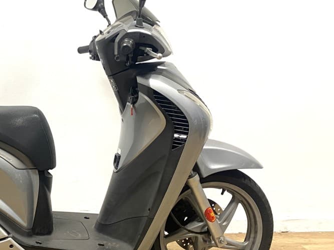 HONDA SH 125 2011 de segunda mano