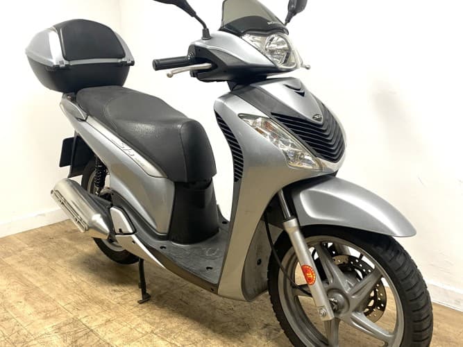 HONDA SH 125 2011 de segunda mano