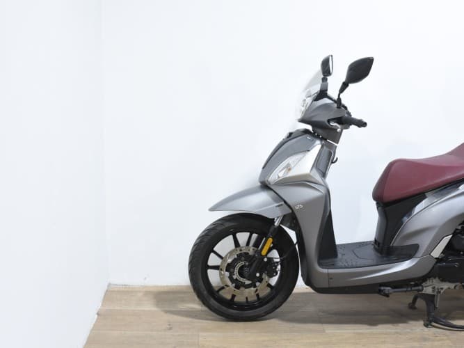 Comprar SYM SYMPHONY 125 ST-LC 2021 de segunda mano SYM SYMPHONY 125 ST-LC 2021 de segunda mano