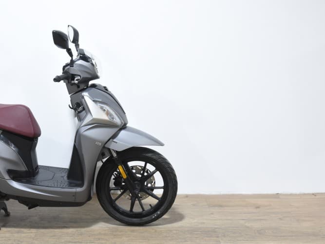 Comprar SYM SYMPHONY 125 ST-LC 2021 de segunda mano SYM SYMPHONY 125 ST-LC 2021 de segunda mano
