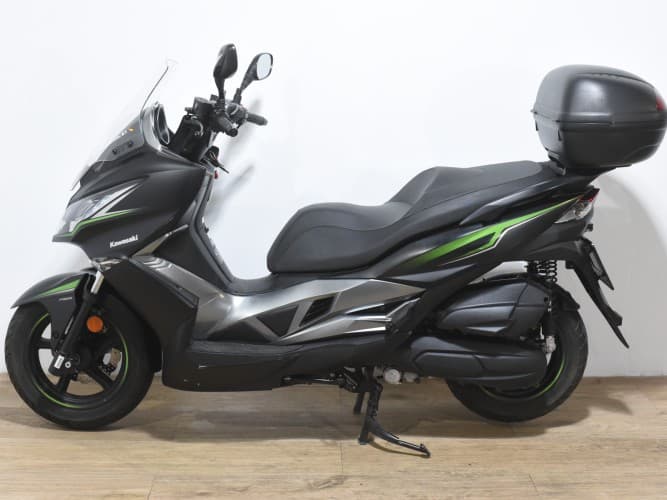 KAWASAKI J125 2017 de segunda mano