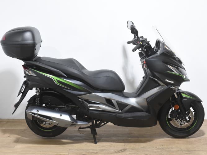KAWASAKI J125 2017 de segunda mano