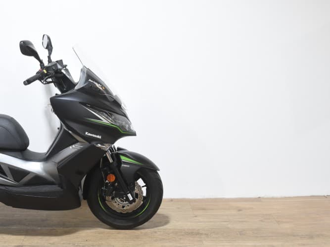 KAWASAKI J125 2017 de segunda mano
