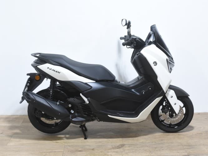 YAMAHA NMAX 125 2025 de segunda mano
