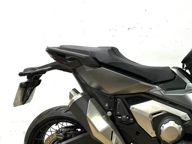 HONDA FORZA 750 2022 de segunda mano