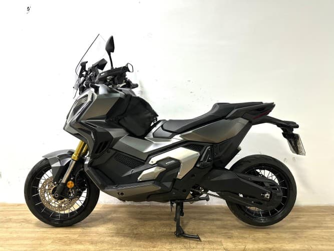 HONDA FORZA 750 2022 de segunda mano