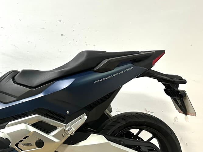 HONDA FORZA 750 (A2) 2023 de segunda mano