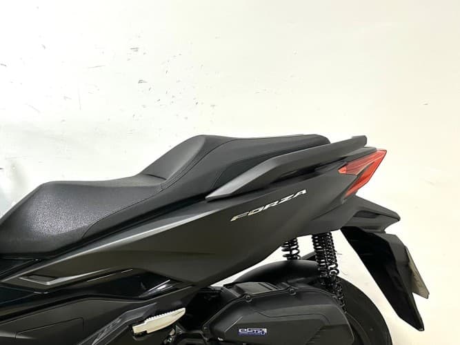 HONDA FORZA 125 2025 de segunda mano