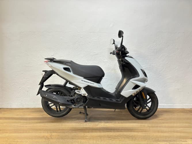 PEUGEOT SPEEDFIGHT 50 2023 de segunda mano