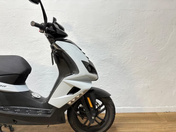 PEUGEOT SPEEDFIGHT 50 2023 de segunda mano