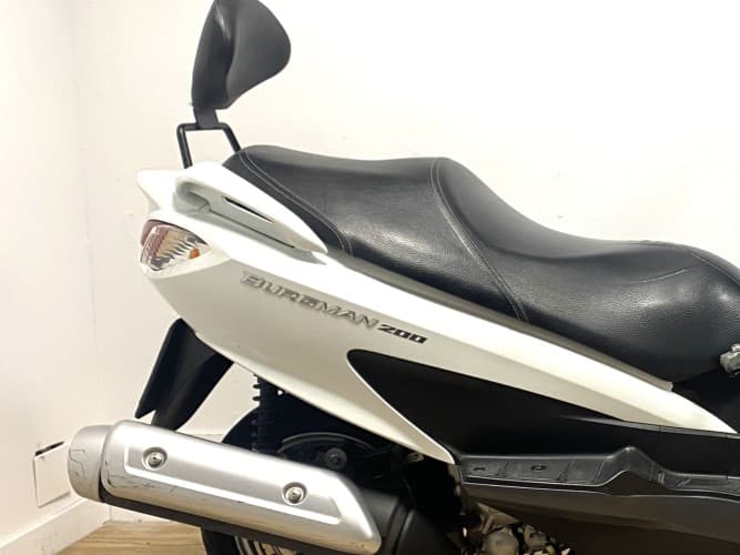 SUZUKI BURGMAN 200 2015 de segunda mano