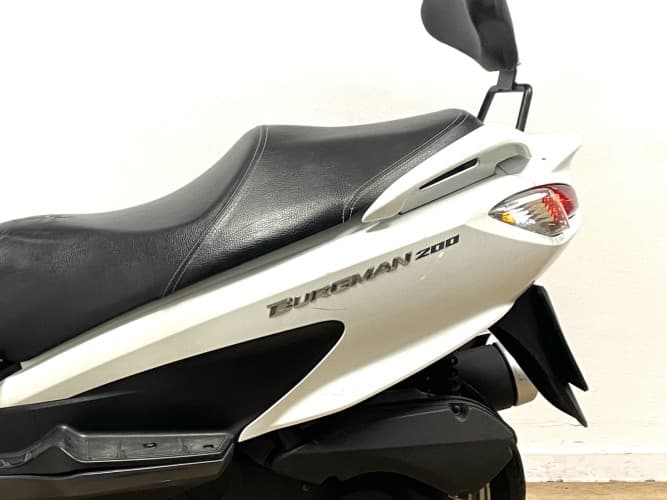 SUZUKI BURGMAN 200 2015 de segunda mano