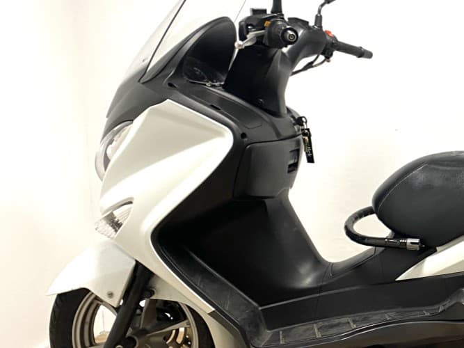 SUZUKI BURGMAN 200 2015 de segunda mano