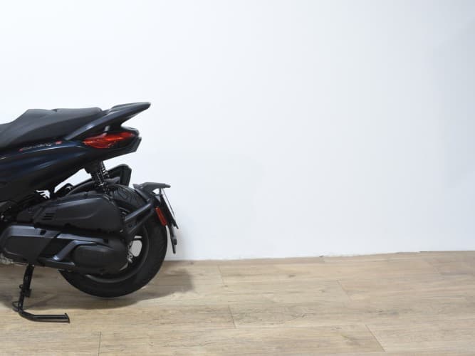 PIAGGIO BEVERLY 400 2024 de segunda mano