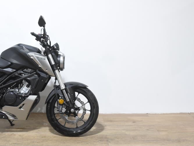 Comprar HONDA CB 125 R 2019 de segunda mano HONDA CB 125 R 2019 de segunda mano