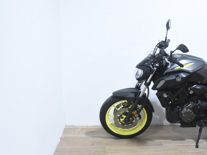 Comprar YAMAHA MT-07 2018 de segunda mano YAMAHA MT-07 2018 de segunda mano