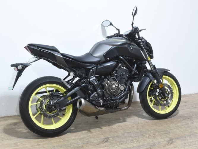 Comprar YAMAHA MT-07 2018 de segunda mano YAMAHA MT-07 2018 de segunda mano
