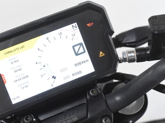 KTM DUKE 390 2023 de segunda mano