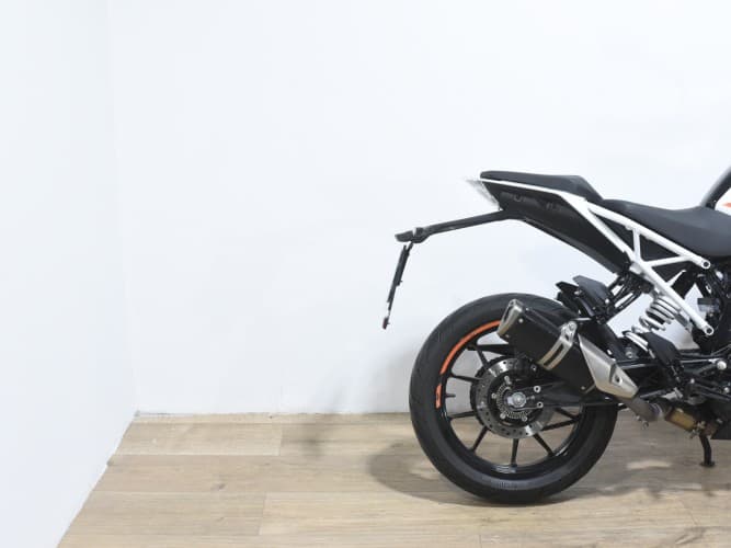 KTM DUKE 390 2023 de segunda mano