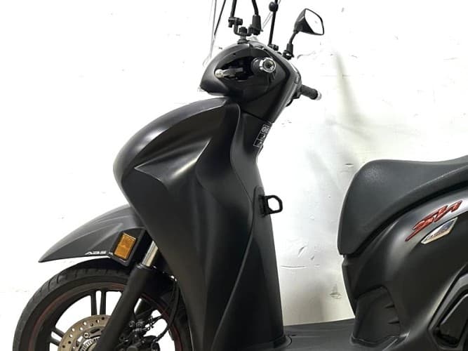 HONDA SH 350I 2023 de segunda mano