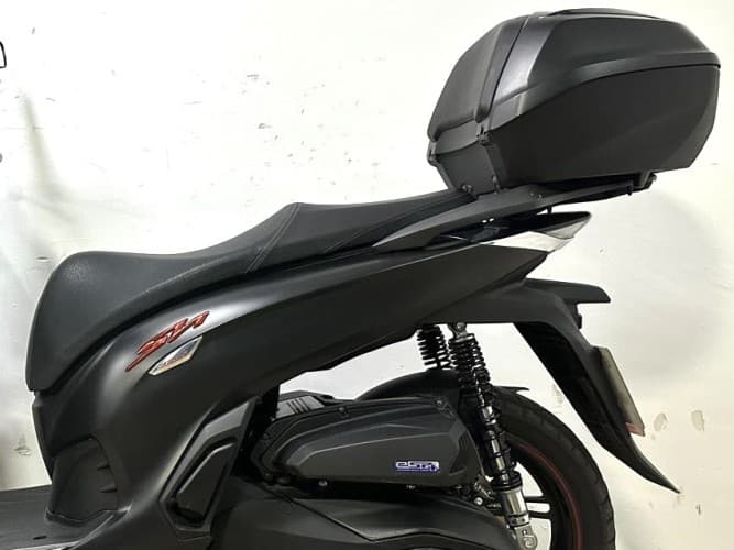 HONDA SH 350I 2023 de segunda mano