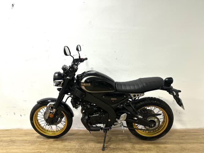 YAMAHA XSR 125 2022 de segunda mano