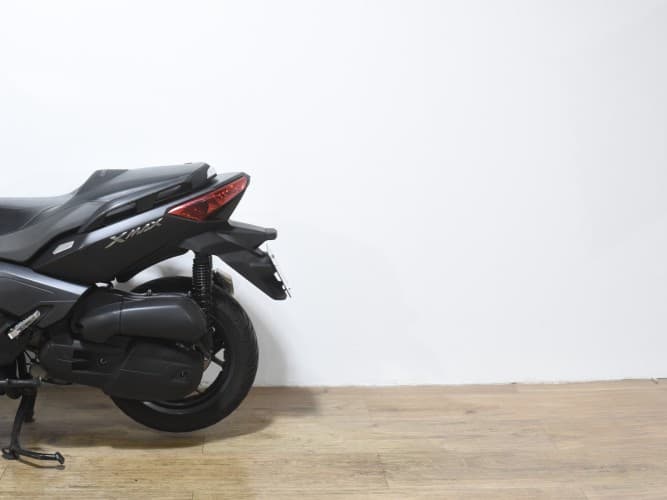 YAMAHA XMAX 125 2015 de segunda mano