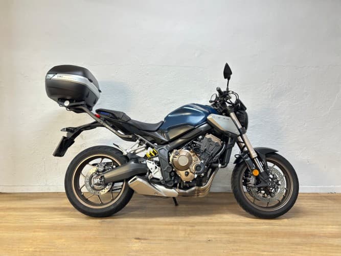 Comprar HONDA CB 650 R (A) 2019 de segunda mano HONDA CB 650 R (A) 2019 de segunda mano