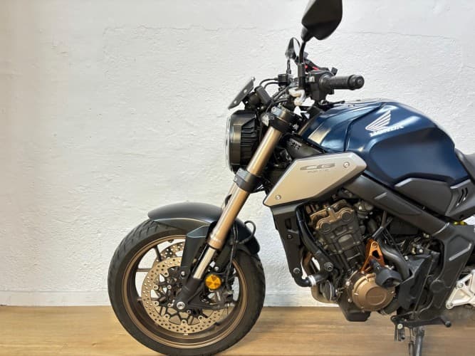 Comprar HONDA CB 650 R (A) 2019 de segunda mano HONDA CB 650 R (A) 2019 de segunda mano